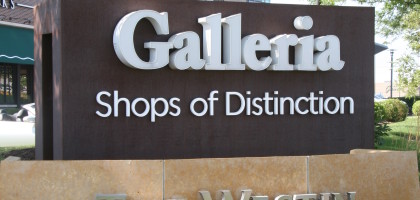 Galleria Monument Signs